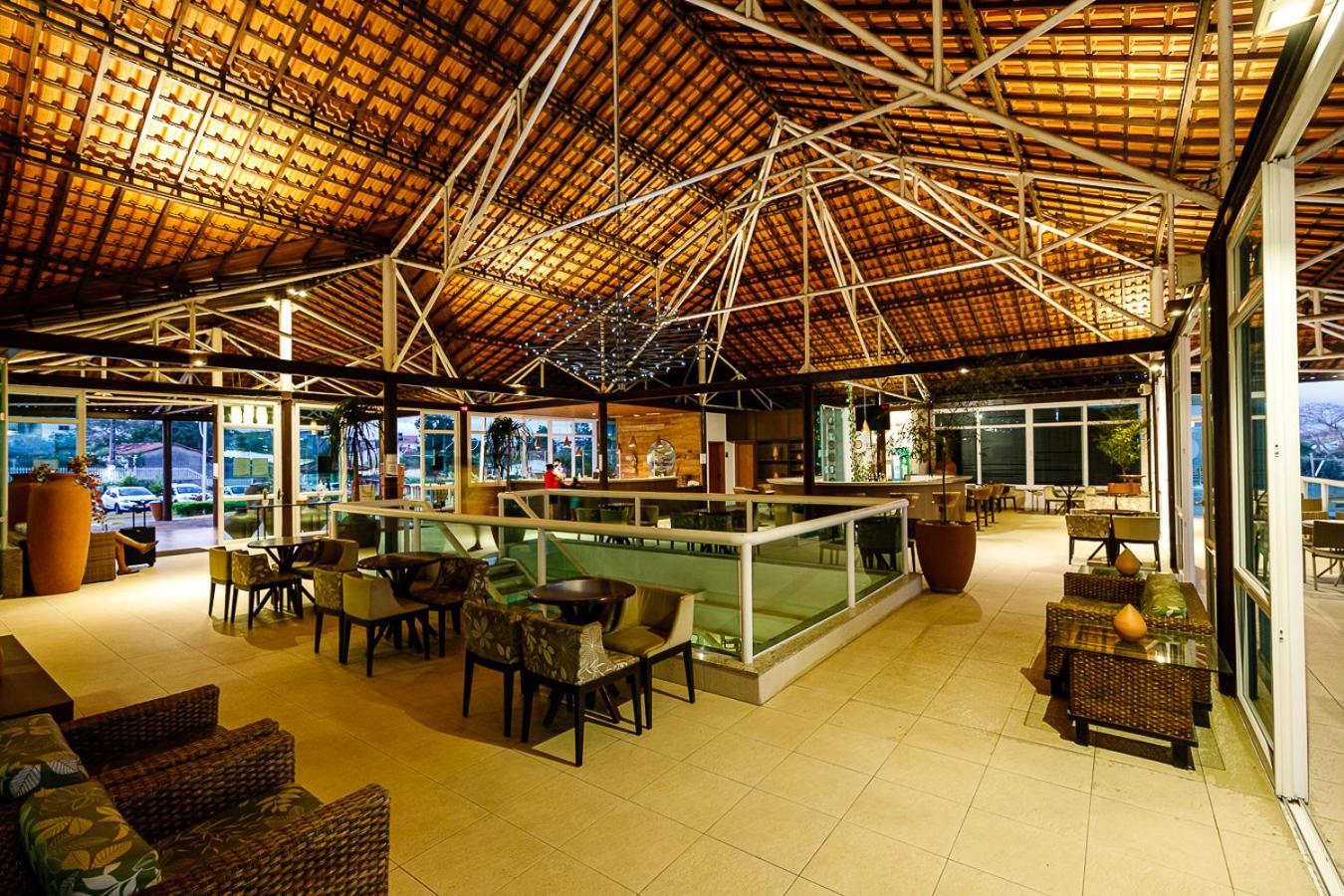 Villa Hipica Resort Gravatá Exterior photo The interior of the restaurant